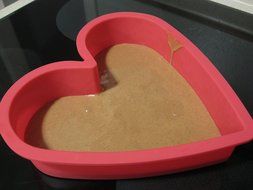 Red Heart Cake Pan: cmsHome Premium Food Grade Silicone Non-Stick Non-Toxic Heart Pan 9 X 9.5 N6