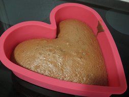 Red Heart Cake Pan: cmsHome Premium Food Grade Silicone Non-Stick Non-Toxic Heart Pan 9 X 9.5 N7