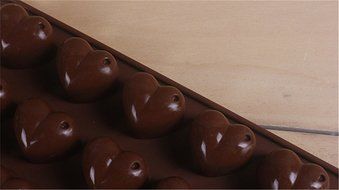 HAKSEN Mini 15-Heart Shape Silicone Ice Cube / Chocolate / Cake Mould N2