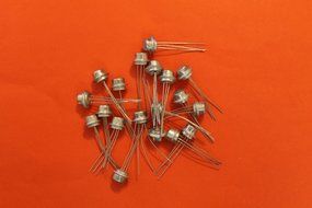 Transistors Germanium P422 analogue 2N1524, 2N1525, 2N1526, 2N1527, 2N641 USSR 25 pcs N2