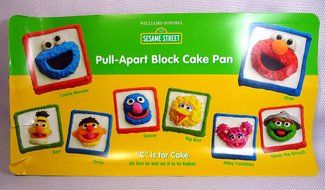 Williams-Sonoma 123 SESAME STREET PULL-APART Block Cake Pan with COOKIE MONSTER, GROVER, BIG BIRD, BERT, ERNIE... N6