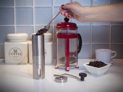 Gorfields Manual Coffee Grinder &ndash; Maker of Single Cup Brew &ndash; Adjustable Hand Crank, Conical Burr, Fine to Coarse... N4