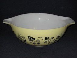 Vintage 1950's Large 4 Quart Yellow w/ Black Gooseberry Pyrex Mixing Batter Nesting Cinderella Bowl #444