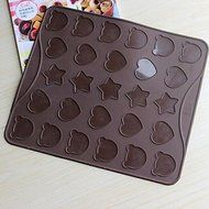 Sher Cartoon Muffins Almond Round Mat,Silicone 29&iexcl;&Aacute;26&iexcl;&Aacute;1.5 CM(11.4&iexcl;&Aacute;10.2&iexcl;&Aacute;0.6 INCH) N3