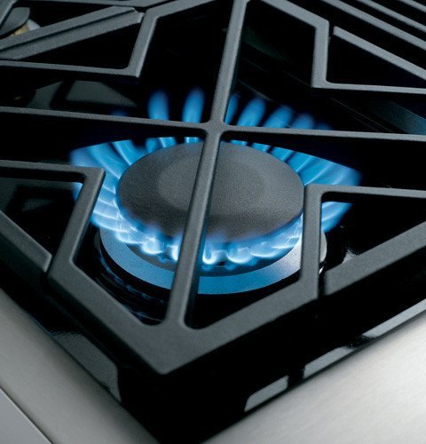 GE Monogram 30" ZDP304LPSS 30 Inch Pro-Style Liquid Propane Dual-Fuel Stainless Steel Gas Range w/ Convection... N5