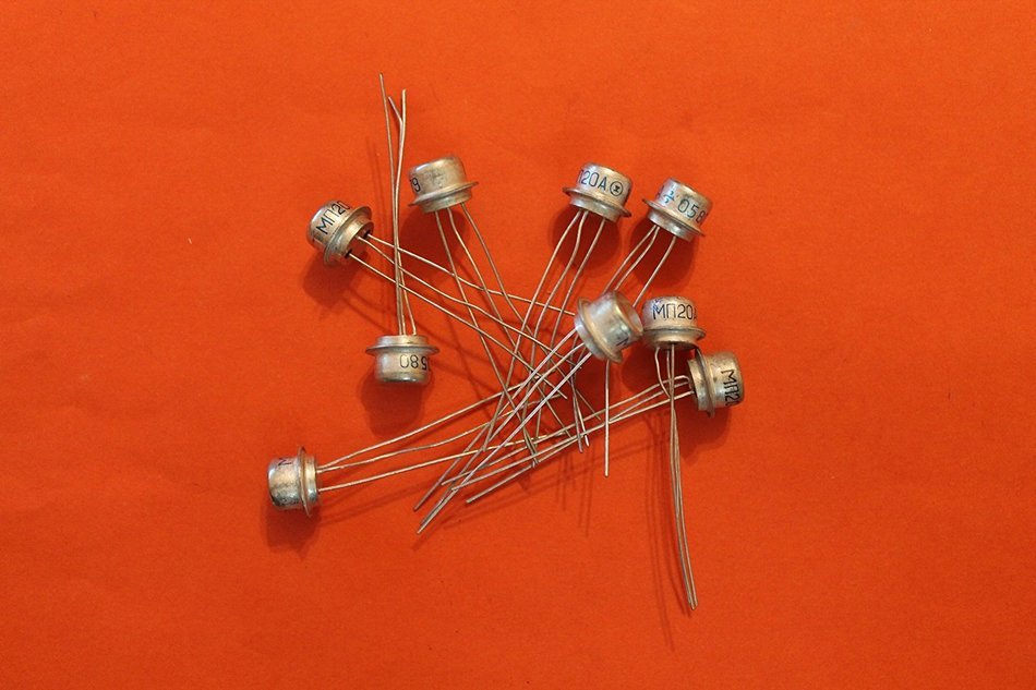 Transistors Germanium MP20A analogue 2G140, 2G201, 2N1303, 2N1415 USSR 20 pcs