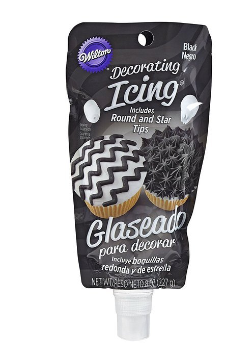Wilton 704-0186 Icing Pouch with Tips, 8-Ounce, Black