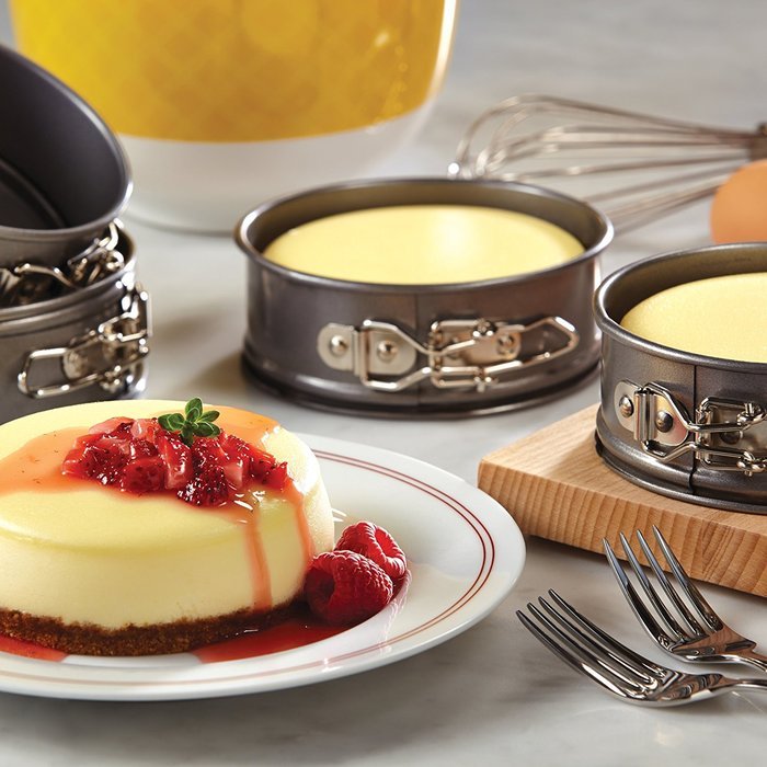 Cake Boss Novelty Nonstick Bakeware 4-Piece Springform Pan Set, Mini, Gray N4