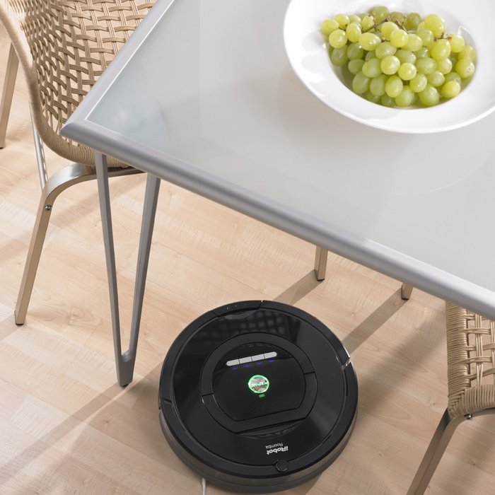 iRobot Roomba 770 - Black Robotic Cleaner, Vacuum with Remote Cleaning Robot for Pets and Allergies (Complete... N5