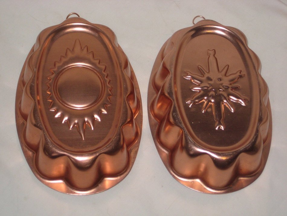 Set Of 2 - Vintage Coppertone Oval Jell-O Mold Cake Pan