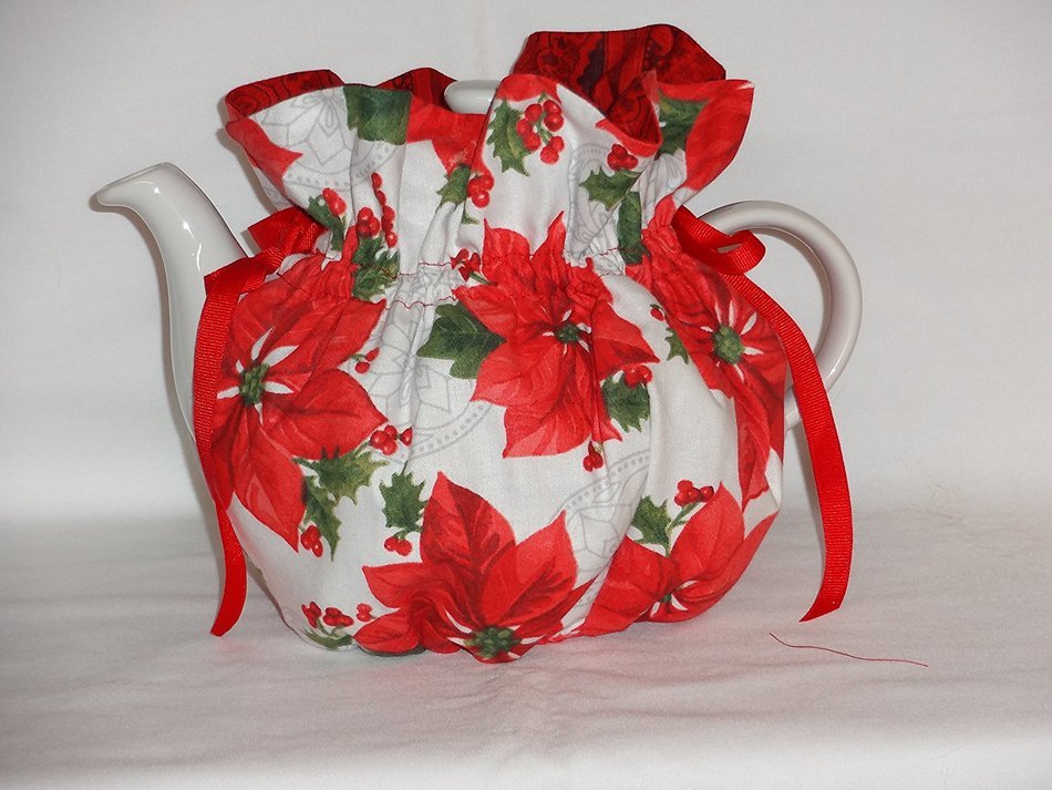 Pretty Christmas Floral Print 6 Cup Reversible Tea Pot Cozy