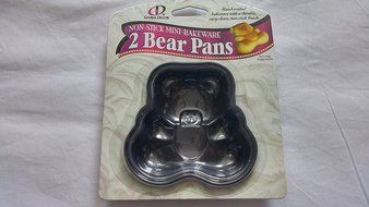 2 PC Non Stick Mini Bakeware Bear Shaped Pans