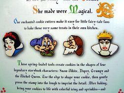 Snow White &amp; the Seven Dwarfs Press-and-Stamp Cookie Cutters Set of 4 Dopey Grumpy