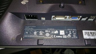 17&quot; Dell 1704FPV DVI LCD Monitor w/USB Hub (Gray)