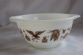 Pyrex "Early American" (1.5 Pint) Cinderella Mixing Batter Bowl (#441)