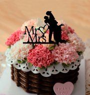 Ecape Wedding Cake Toppers Acrylic Bride and Groom Bridal Cake Toppers with Art Words Mr and Mrs for Cake Decoration N52