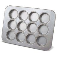 Chicago Metallic Texas Size Muffin Pan, 12 Forms
