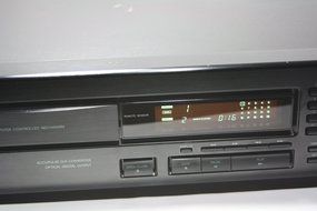 ONKYO DX-703 COMPACT DISC PLAYER N6