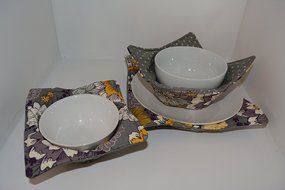 Microwave Bowl Cozies // Reversible // Set of 3 // 1 Small Bowl Cozy // 1 Medium Bowl Cozy // 1 Dinner Plate Cozy... N5