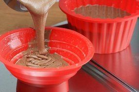 Jumbo Cupcakes Bake Set - 25x Bigger Than a Big Cupcake! - Also Includes Cupcake Recipe Book N2