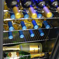 NewAir AW-281E 28 Bottle Thermoelectric Wine Cooler N51