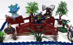SKYLANDERS 12 Piece Birthday Cake Topper Set Featuring 5 Random Skylander Figures and Themed Decorative Accessories... N8