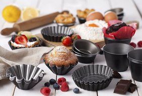 QUALITY SET OF 4 TART PANS - perfect moulds for Tartlets, tarts, quiche lemon mini tart pies tarte tatin quiche...