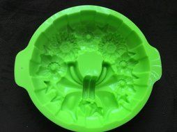 Floral Circle Silicone Mold and Baking Pan, green N2