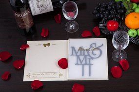 LOVENJOY with Gift Box Mr and Mr Same Sex Gay Monogram Wedding Cake Topper Black (5.3-inch) N15