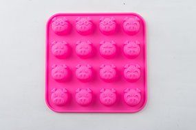 16 Cavity Mini Cute Pig with Multi-expression Cake Pudding Jelly Mold Handmade DIY Soap Clay Mould N2