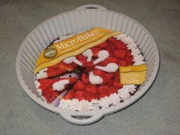 Vintage 1989 Wilton Micro Bakes 10 Inch Microwave Cake Baking Pan - Made In USA