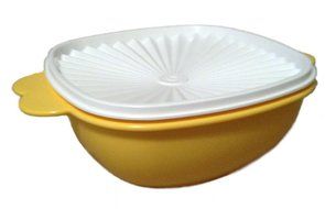 Tupperware Servalier Bowl Yellow 10 cup