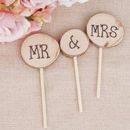 Wooden Round Mr &amp; Mrs Shabby Chic Rustic Wedding Cake Topper Pick Decoration
