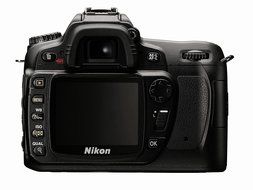Nikon D80 10.2MP Digital SLR Camera Kit with 18-135mm AF-S DX Zoom-Nikkor Lens N2