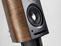 Sonus faber Venere 1.5 Bookshelf Speaker (Pair, Walnut) N5
