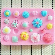 Y&amp;XL&amp;H Buttons Fondant Cake Silicone Mold Cake Decoration Tools,L10.3cmW7cmH1cm