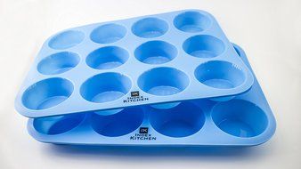 (2 pans) Silicone 12 Cup Muffin Pan ; Easy to Clean; Dishwasher Safe; Heat Resistance; BPA Free; Non-Stick Pan N3