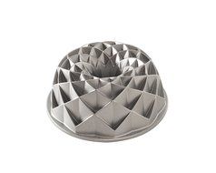 Nordic Ware Platinum Collection Anniversary 10- to 15-Cup Bundt Pan