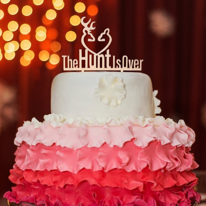 Shadow style cake topper (The Hunt is Over)