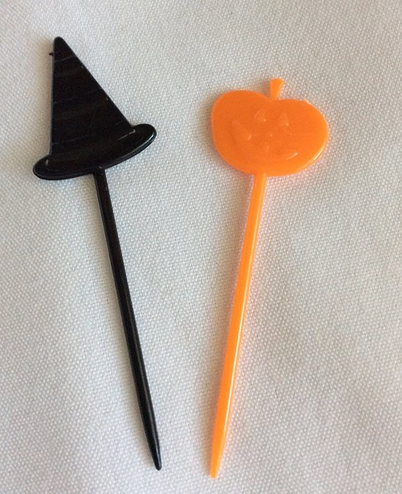Halloween Cupcake Kit 18 Witches & 18 Pumpkins
