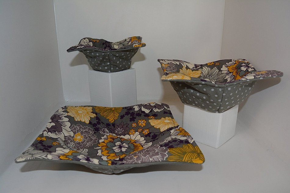Microwave Bowl Cozies // Reversible // Set of 3 // 1 Small Bowl Cozy // 1 Medium Bowl Cozy // 1 Dinner Plate Cozy... N4