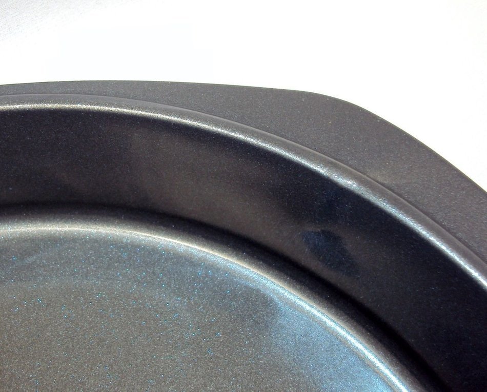 Cake Pan 9" Round Silicone Solutions Non-Stick Bakeware Dark Grey.
