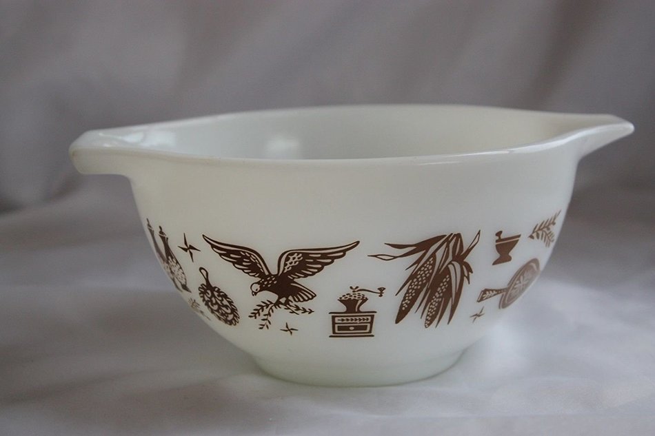 Pyrex "Early American" (1.5 Pint) Cinderella Mixing Batter Bowl (#441)