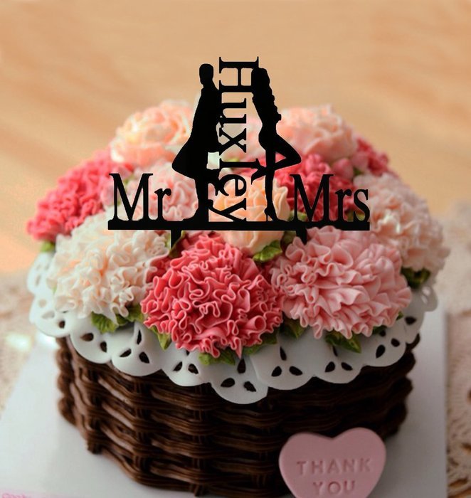 Ecape Wedding Cake Toppers Acrylic Bride and Groom Bridal Cake Toppers with Art Words Mr and Mrs for Cake Decoration N48