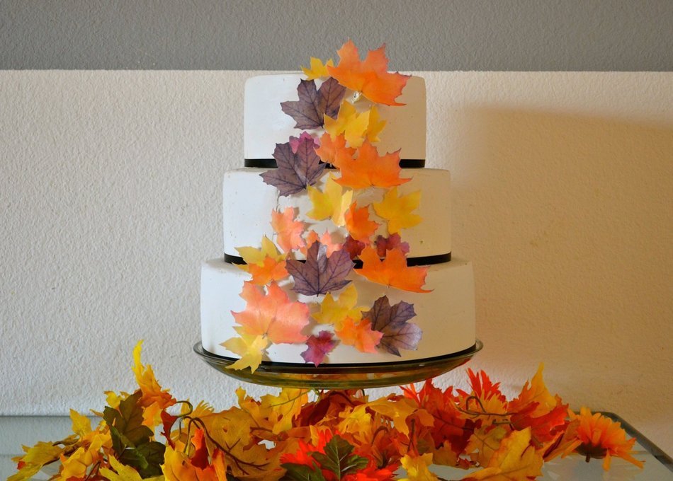Edible Fall Leaves Assorted Set of 32 Wafers -Cake & Cupcake Toppers