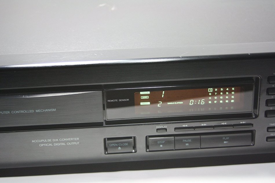 ONKYO DX-703 COMPACT DISC PLAYER N6