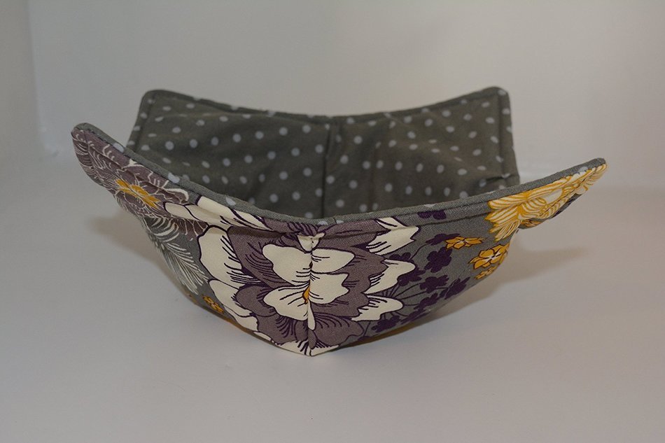 Microwave Bowl Cozies // Reversible // Set of 3 // 1 Small Bowl Cozy // 1 Medium Bowl Cozy // 1 Dinner Plate Cozy... N6