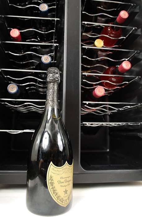NewAir AW-281E 28 Bottle Thermoelectric Wine Cooler N63