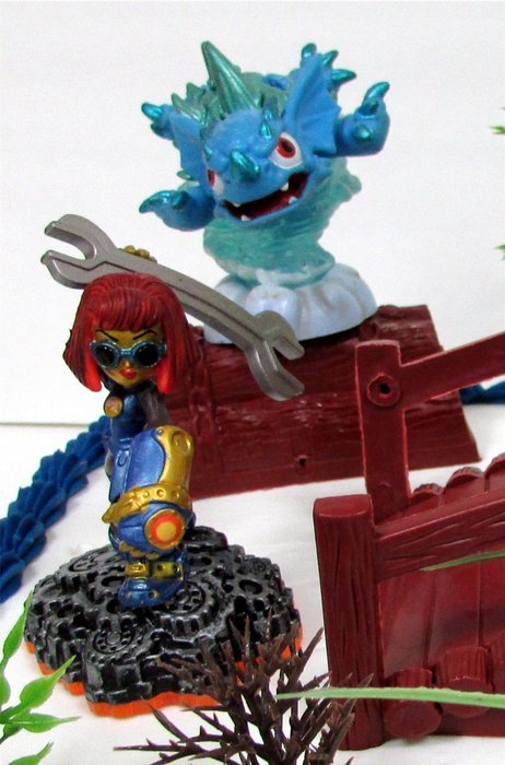 SKYLANDERS 12 Piece Birthday Cake Topper Set Featuring 5 Random Skylander Figures and Themed Decorative Accessories... N6