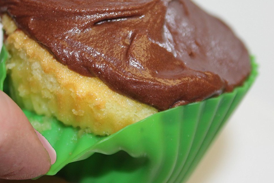 Green Baby Cakes Silicone Baking Cups/Cupcake Liners &ndash; Never Buy Paper Cups/Liners Again - Lifetime Guarantee!
